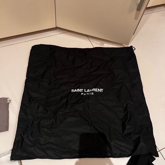 Total Bundle listed in long description for buyer - 75 total - Picture 13 of 15